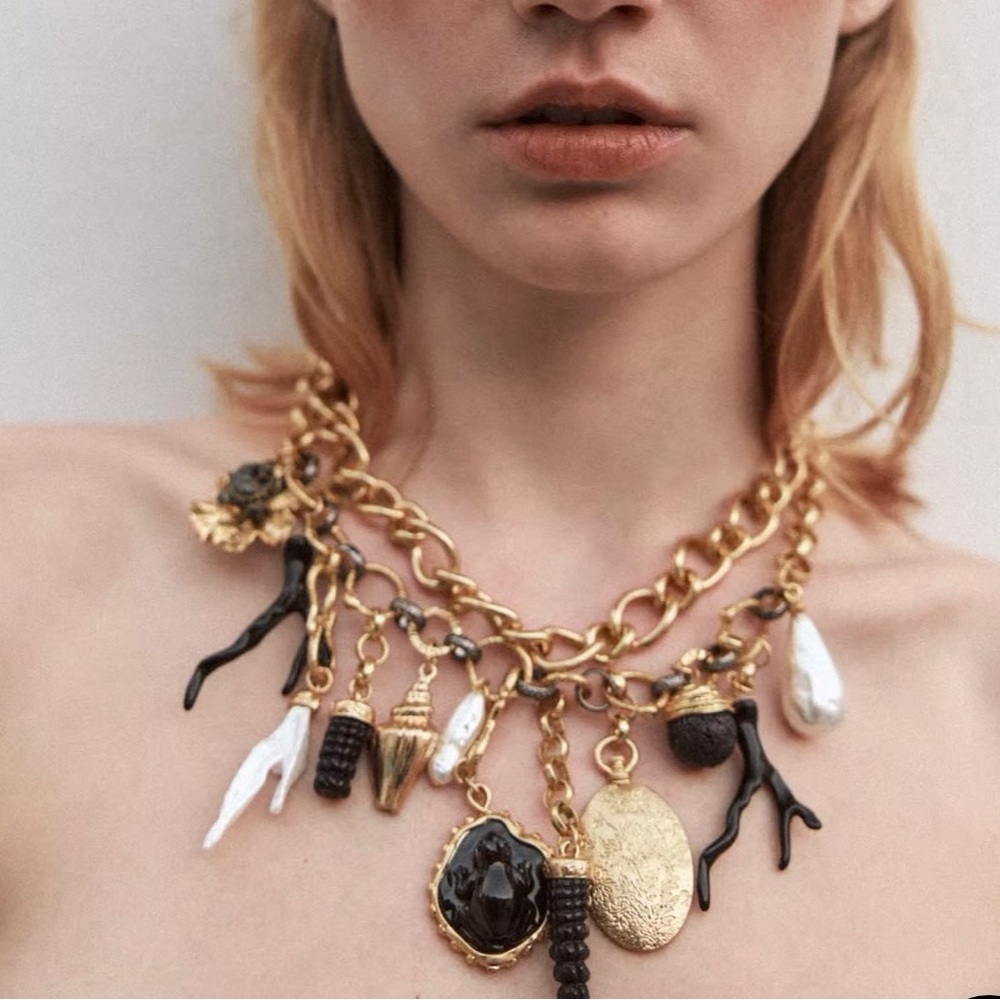 Zara Pack of 2 Necklaces with Medals and Charms